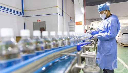 巴南消毒用品公司滿負(fù)荷生產(chǎn)，防疫物資供應(yīng)充足，廣播電視節(jié)目制作宣傳有序